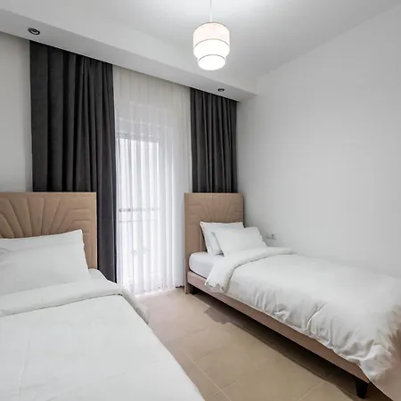 W Balcony And Pool In Antalya Appartement *